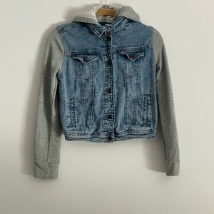 Girls Tucker + Tate hooded denim jacket